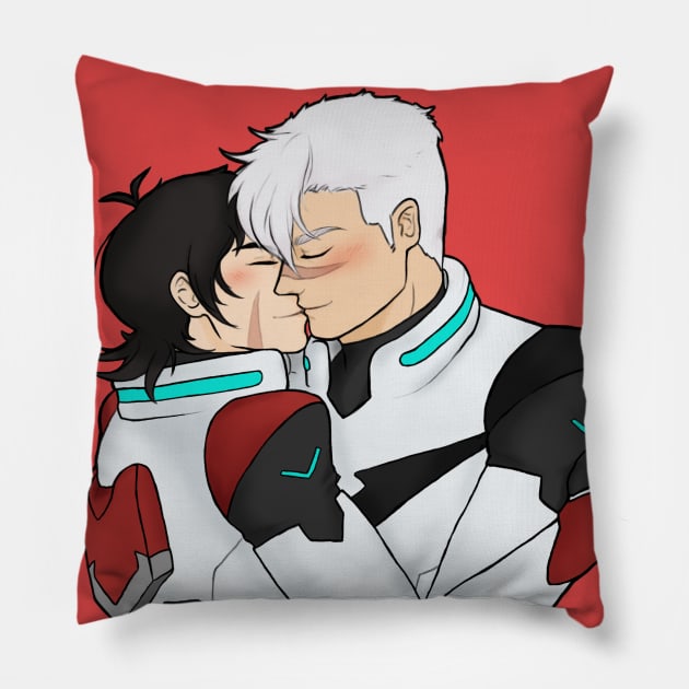 shiro and keith kiss vld Pillow by annamustdie