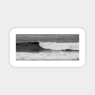 Surf wave in monochrome panorama Magnet