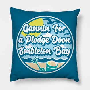 Gannin for a plodge doon Embleton Bay - Going for a paddle in the sea at Embleton Bay Pillow