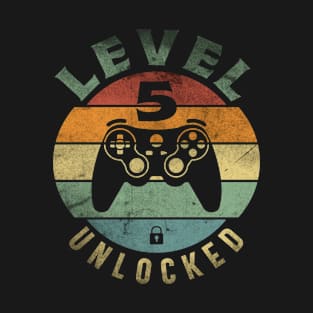 Level 5 Unlocked Funny Video Gamer 5th Birthday 5 Year Old Gamer T-Shirt