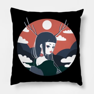 Cute Geisha Design ‚Under the Red Moon‘ | Kawaii Gifts | Handmade Illustration | By Atelier Serakara Pillow