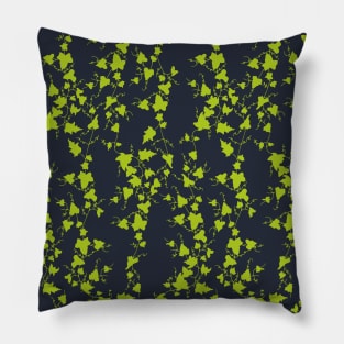 Green ivy leaves Pillow