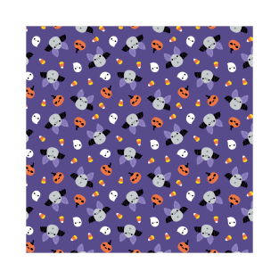 Halloween Bat Pattern in Purple T-Shirt