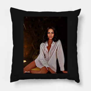 The spy I loved 2 / 13th doctor thasmin Pillow