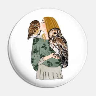 Owl lover Pin