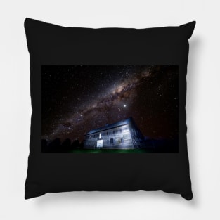 Milky Way over the old shearing shed Pillow