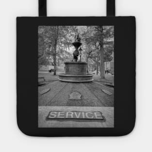 Charlottetown Memorial Fountain Service Tote