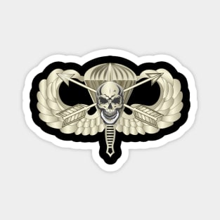 Basic Airborne w Crossed Arrrows Dagger Skull Magnet