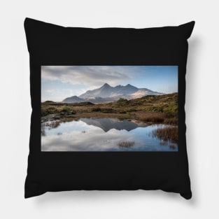 Sgùrr nan Gillean Reflection Pillow