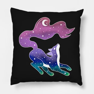 Arctic Fox looks at the northern lights Pillow