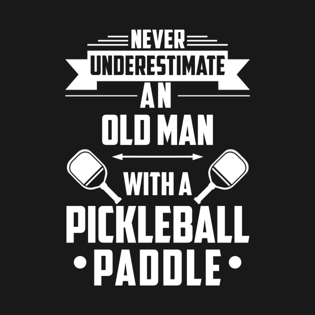 Discover Never Underestimate An Old Man - T-Shirt