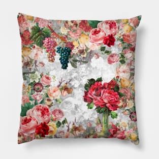 Elegant Vintage flowers and roses shabby chic grey Pillow