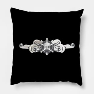 USCG - Cutterman Badge - Enlisted  - Silver  wo Txt Pillow