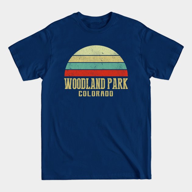 Disover COLORADO - Vintage Retro Sunset WOODLAND-PARK, CO - Woodland Park Colorado - T-Shirt