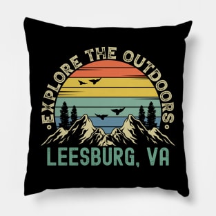 Leesburg, Virginia - Explore The Outdoors - Leesburg, VA Colorful Vintage Sunset Pillow