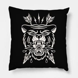 Traditional bear tattoo Pillow