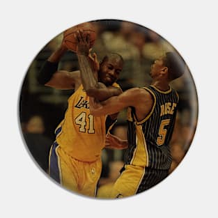 Glen Rice vs Jalen Rose Vintage Pin