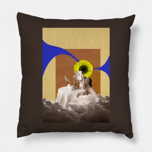 Beauty blossoms Pillow