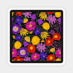 Daisy chain entwined wildflowers black Magnet