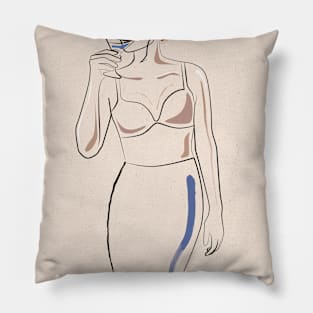 It's martini time Pillow