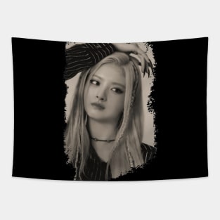 everglow yiren vintage Tapestry