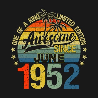 Vintage 70 Years Old June 1952 Decorations 70th Birthday T-Shirt