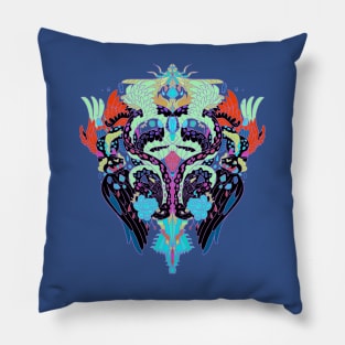 Flying eel and serpents Pillow