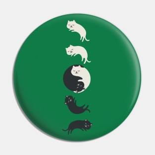 Hidden Cat 26 Yin Yang hug-ing v3 Green Pin