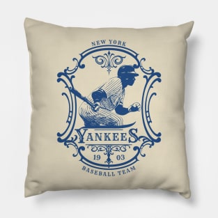 yankees vintage Pillow
