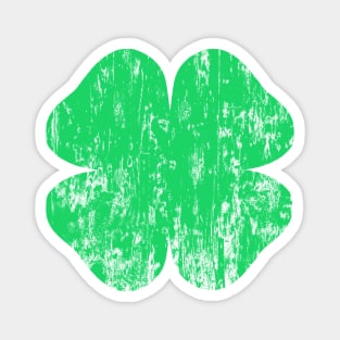 Distressed Clover Magnet