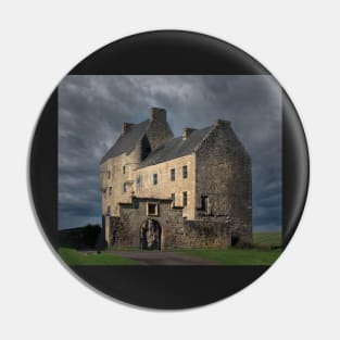 Lallybroch Pin