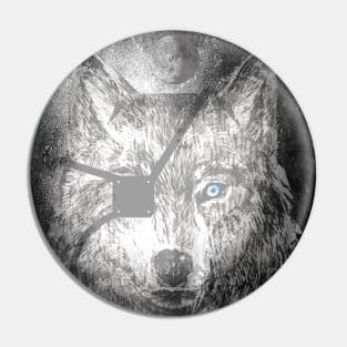 Vak The Wolf, Shield Pin