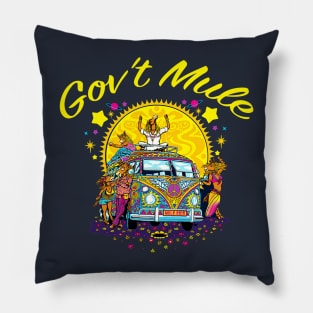 govttt m Pillow