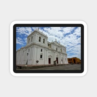 Nicaragua - Basilica Catedral De La Asuncion De Leon Magnet