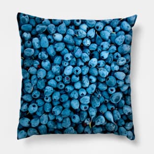 Abundance berries blueberries close up Pillow