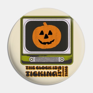 Silver Shamrock Pin