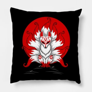 Kitsune, fox with nine taile Pillow