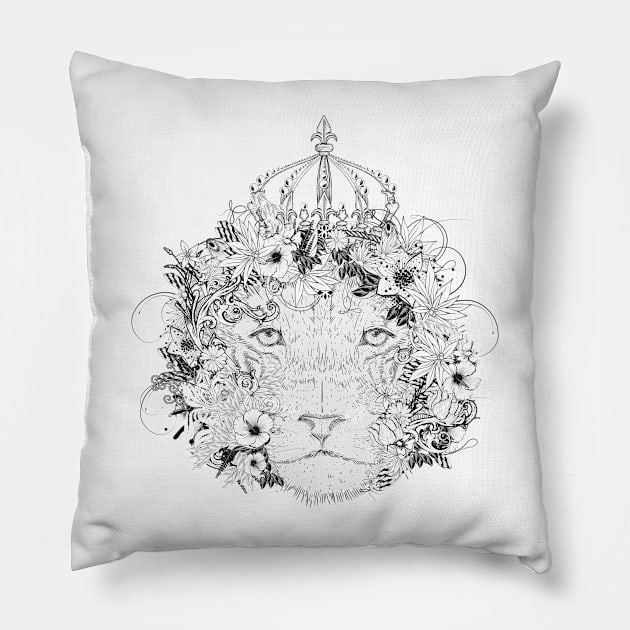 majestic decorated lion with flowers & crown Pillow by Kisho