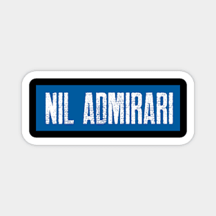 Nil admirari Magnet