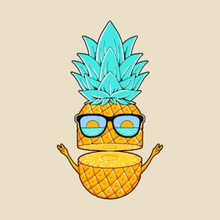 Pineapple summer sunglasses T-Shirt