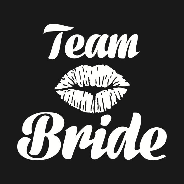 Discover Team bride kiss - Team Bride - T-Shirt