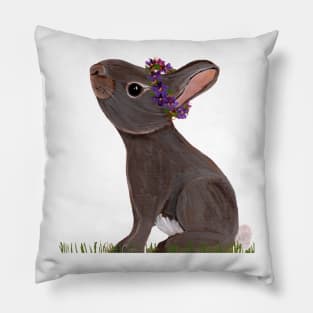 Eastern Cottontail with violet crown Pillow