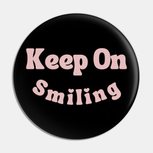 Keep on smiling, women's trendy smiley face summer shirt Pin