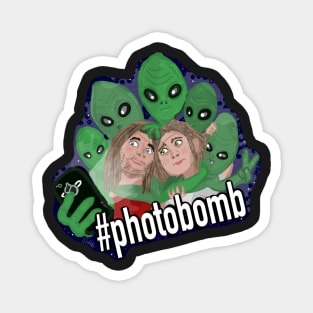 Alien Photobomb Magnet