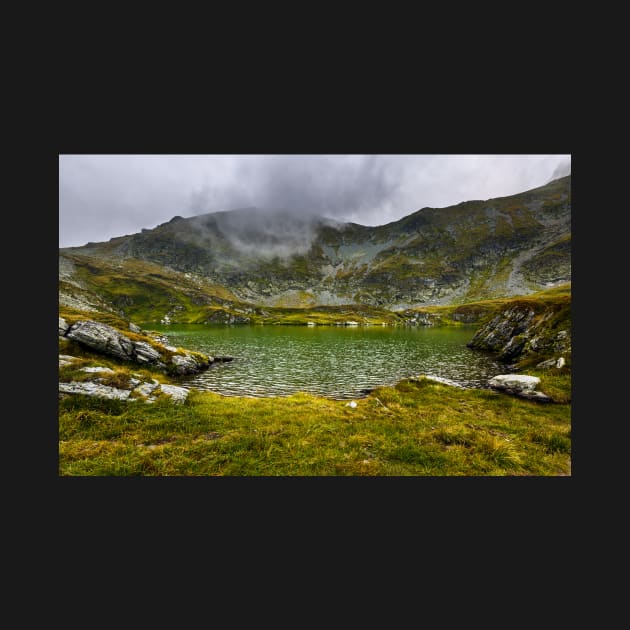 Romanian Carpathians and glacial lake Capra by naturalis