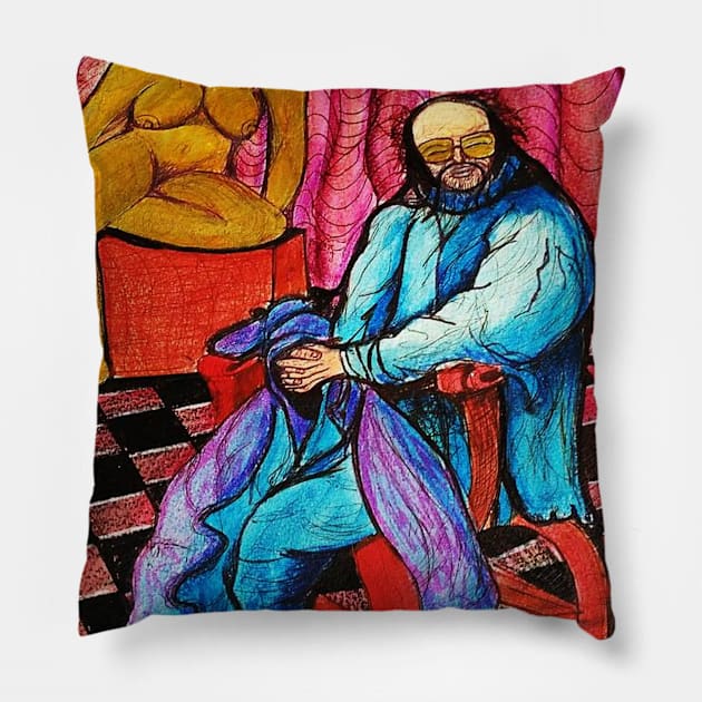 EL VIEJO Y LA DONCELLA Pillow by JUANGOMY