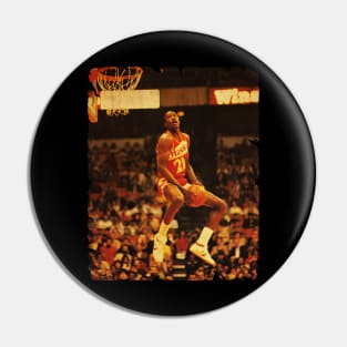 Dominique Wilkins - Vintage Design Of Basketball Pin