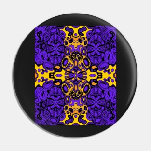 Miniature Aussie Tangle 13 Pattern in Purple and Gold Pin