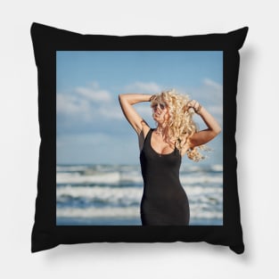 Sexy woman on the sea shore Pillow