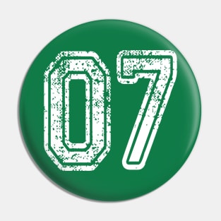 Number 07 Grungy in white Pin